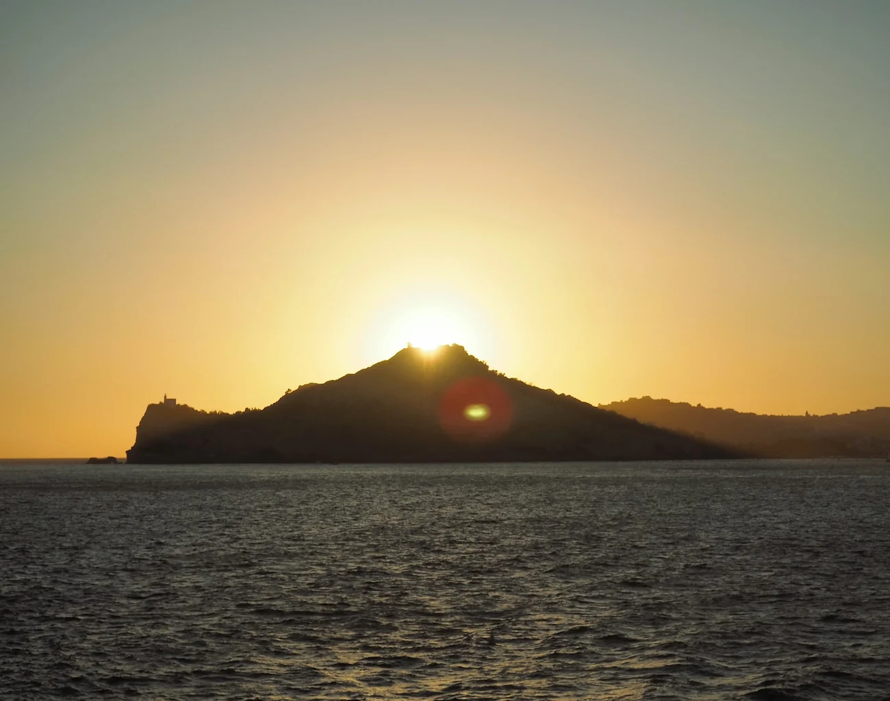 spedire veicoli da e per Ischia